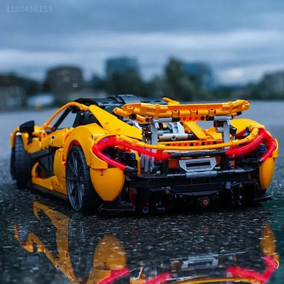 Vu en détail de la McLaren P1 avec le becquet sorti