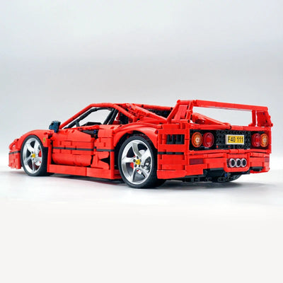 Jeu de construction de la Ferrari F40 vu de l'arrière