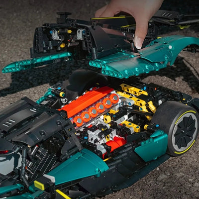Vue détaillée du moteur V12 de l'Aston Martin Valkyrie